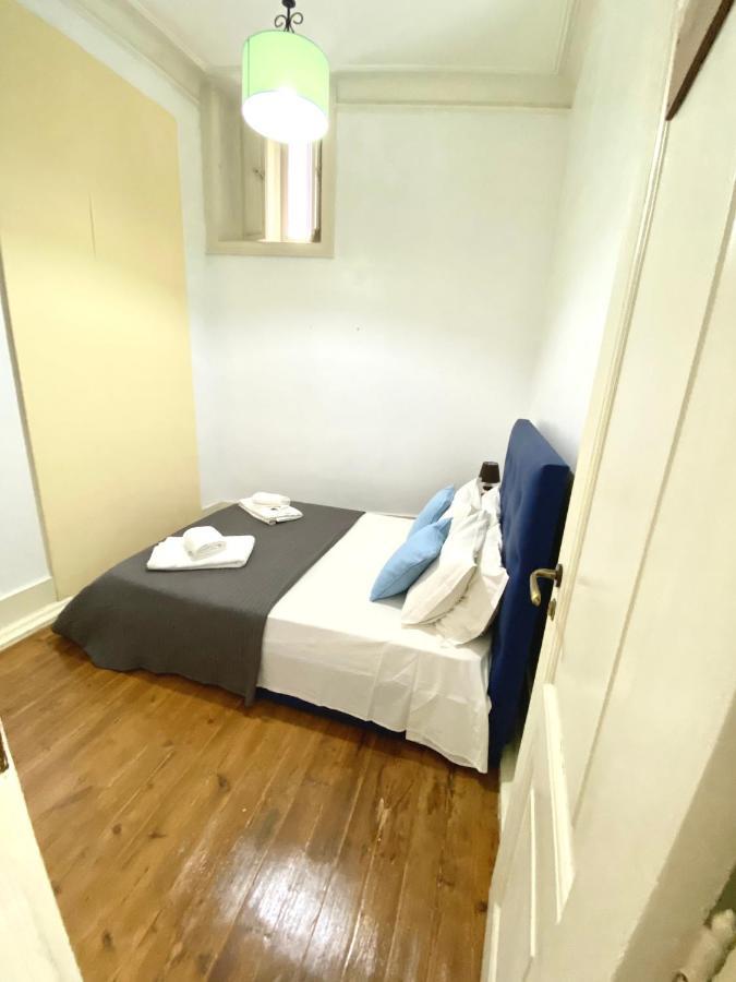 Relax Chiado 3 - Cute Little Double Room With Shared Bathroom Lissabon Exterior foto